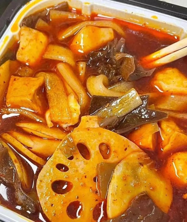 宏益配资 一年亏掉3亿，资本撤场、高铁封杀！网红自热锅为啥不火了？